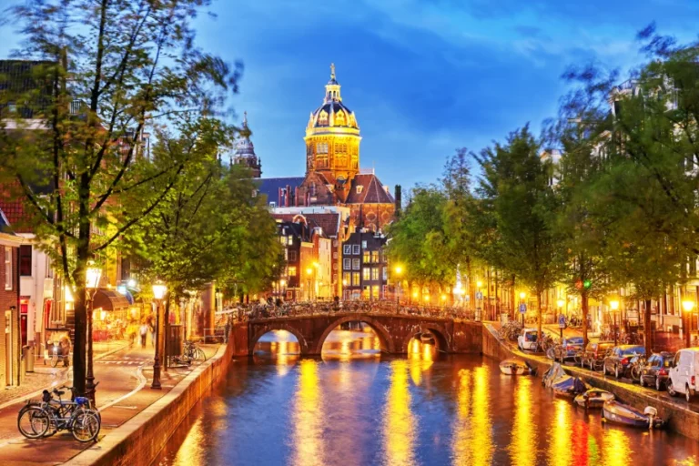 Vind avontuur geniet van een weekend in Amsterdam